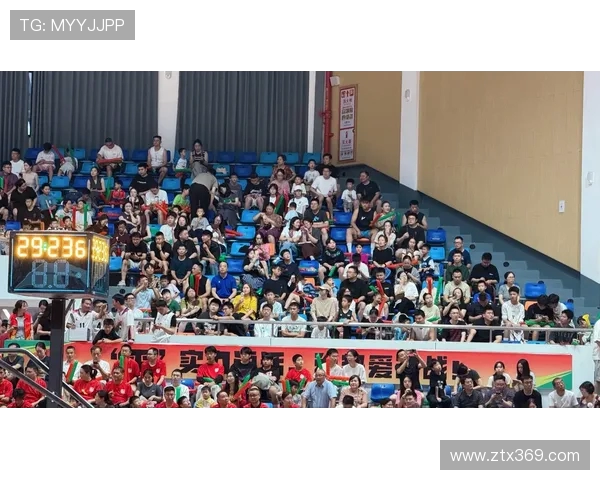 体育解说员与嘉宾配合默契度谈